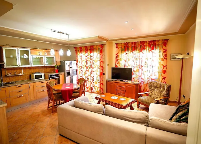 City Center 2-Bedrooms 2-Bathroom