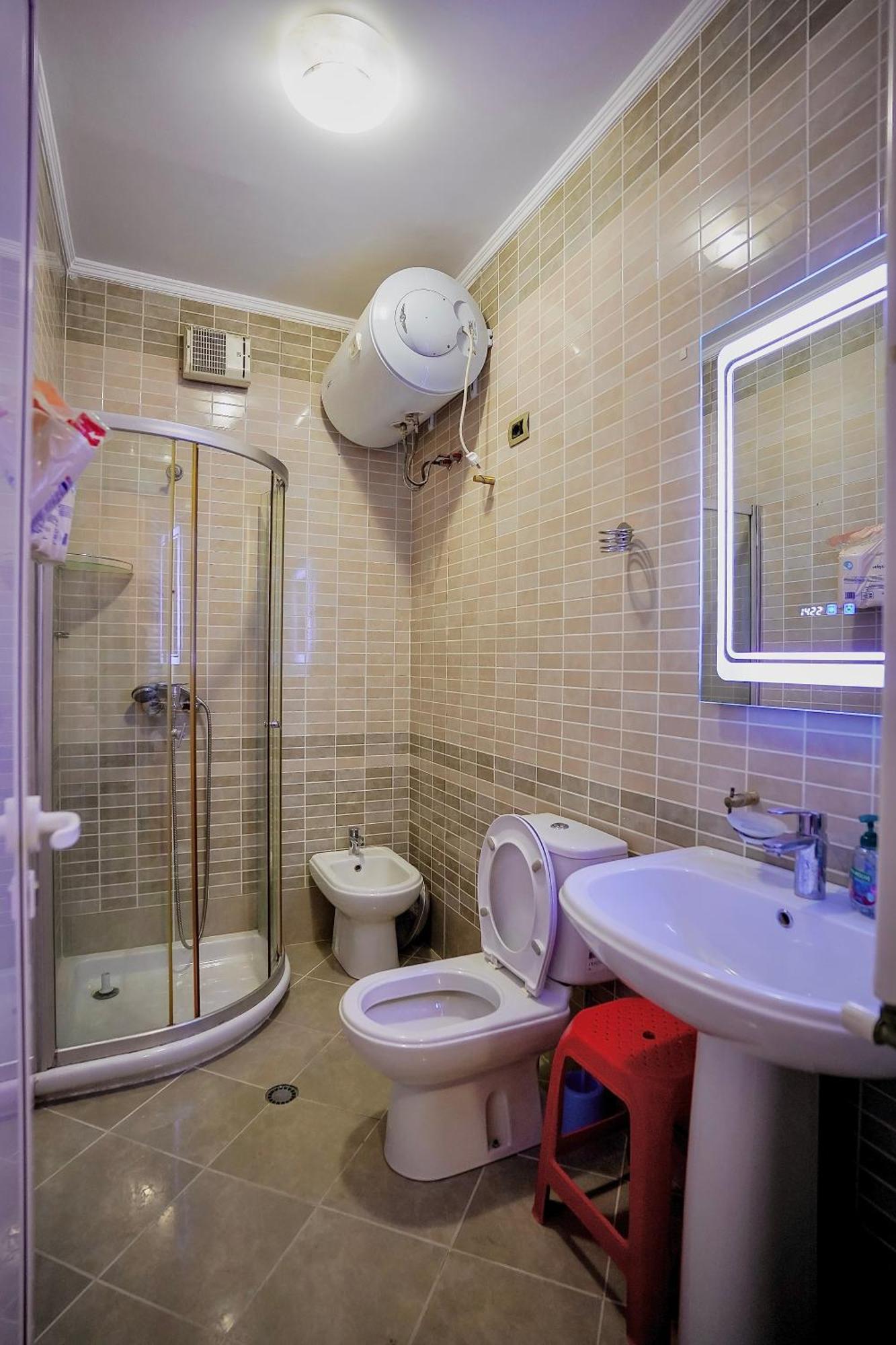 Center 2-bedrooms 2-bathroom