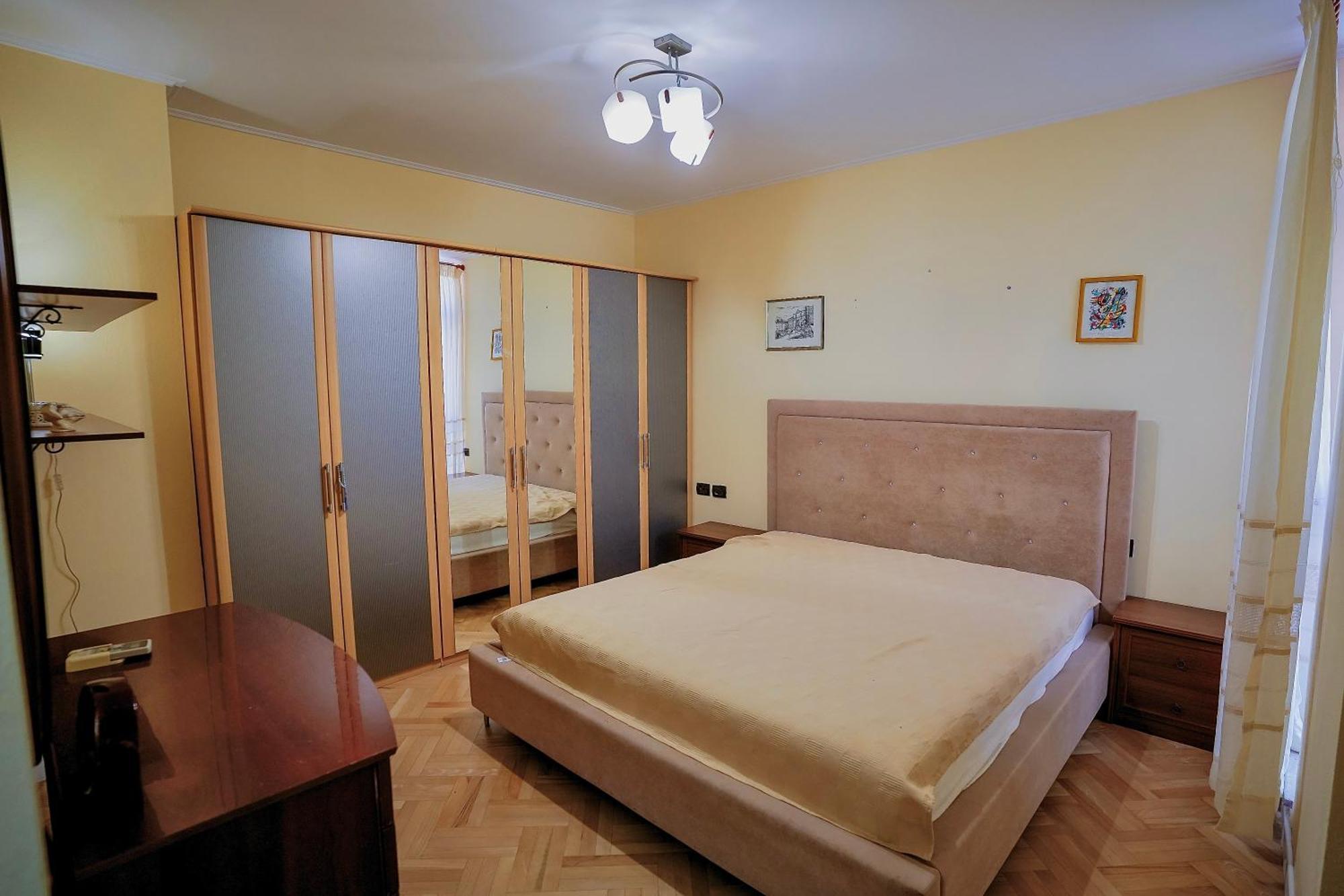 Center 2-bedrooms 2-bathroom *
